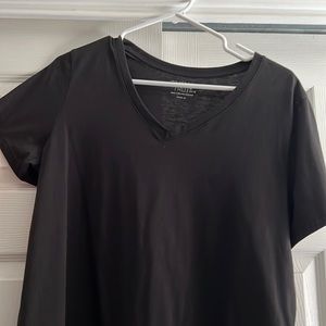 Time & Tru Black Tee